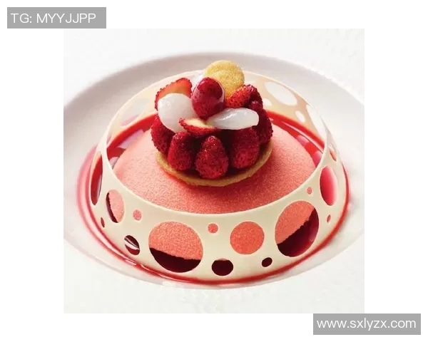 创意甜品新风潮半足球蛋糕点燃你的派对热情与味蕾享受